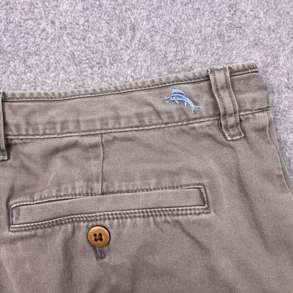 Tommy Bahama Chino Shorts Mens 33 Gray Classic Stretch